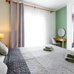 Апартаменти Spacious With Ocean View Адехе
