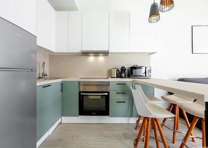 Апартаменты Spacious With Ocean View *