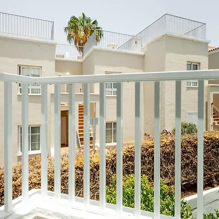 Апартаменты Spacious With Ocean View *